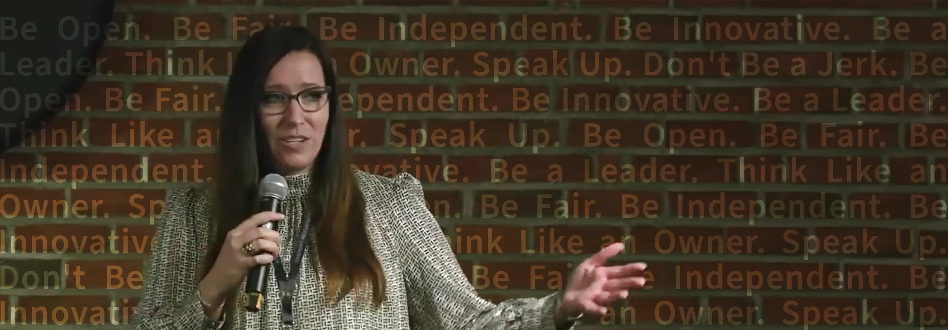 onlogic banner with words-2025-3